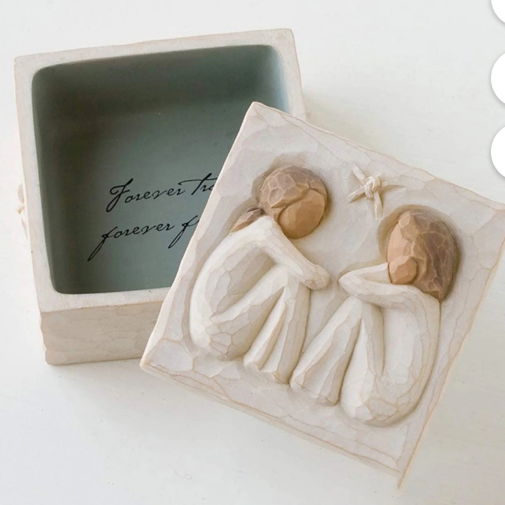 Willow Tree Friendship Keepsake Box NEW